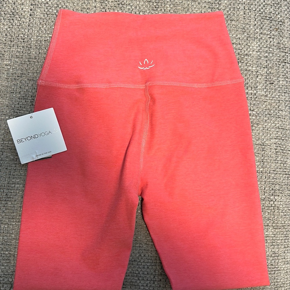 New with Tags Beyond Yoga Tights in Vibrant Orange Coral 🌟
